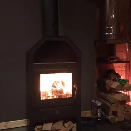 Ferienparadies In Traumlage Tinyhouse Mit Bach Im Gruenen Im Weserbergland Baentorfer Strasse 5 Nicht 30 Apartment