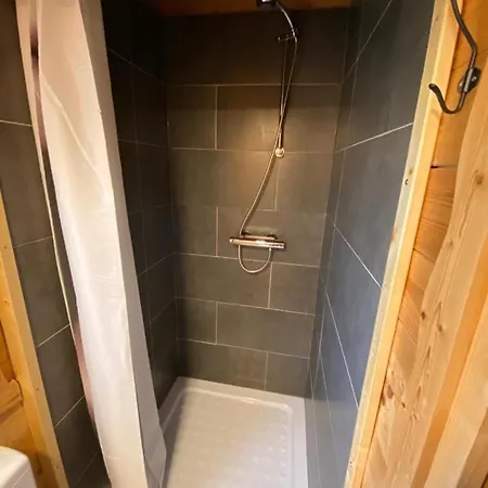 Ferienparadies In Traumlage Tinyhouse Mit Bach Im Gruenen Im Weserbergland Baentorfer Strasse 5 Nicht 30 *